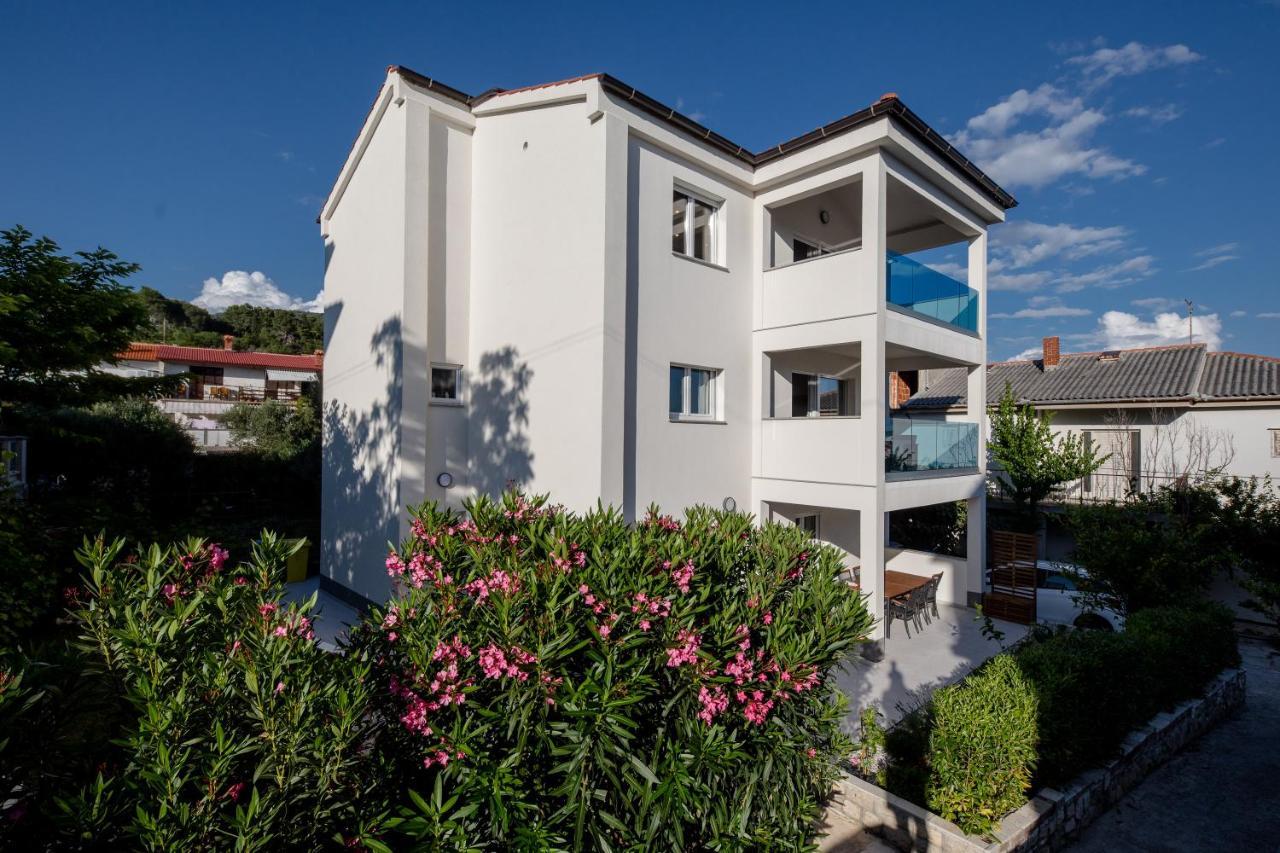 Peaceful Haven Near The Sea-Apartments Torlak Rab Banjol Buitenkant foto
